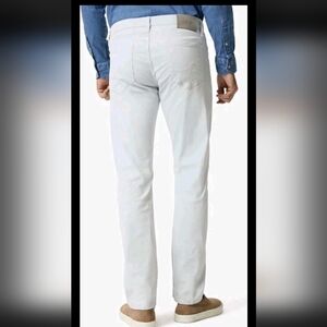 Heritage Men's Soft Gray Straight Jeans